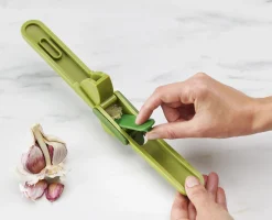 CleanForce™ Green Garlic Press