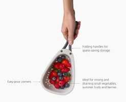 Droplet Mini White Colander with Folding Handle