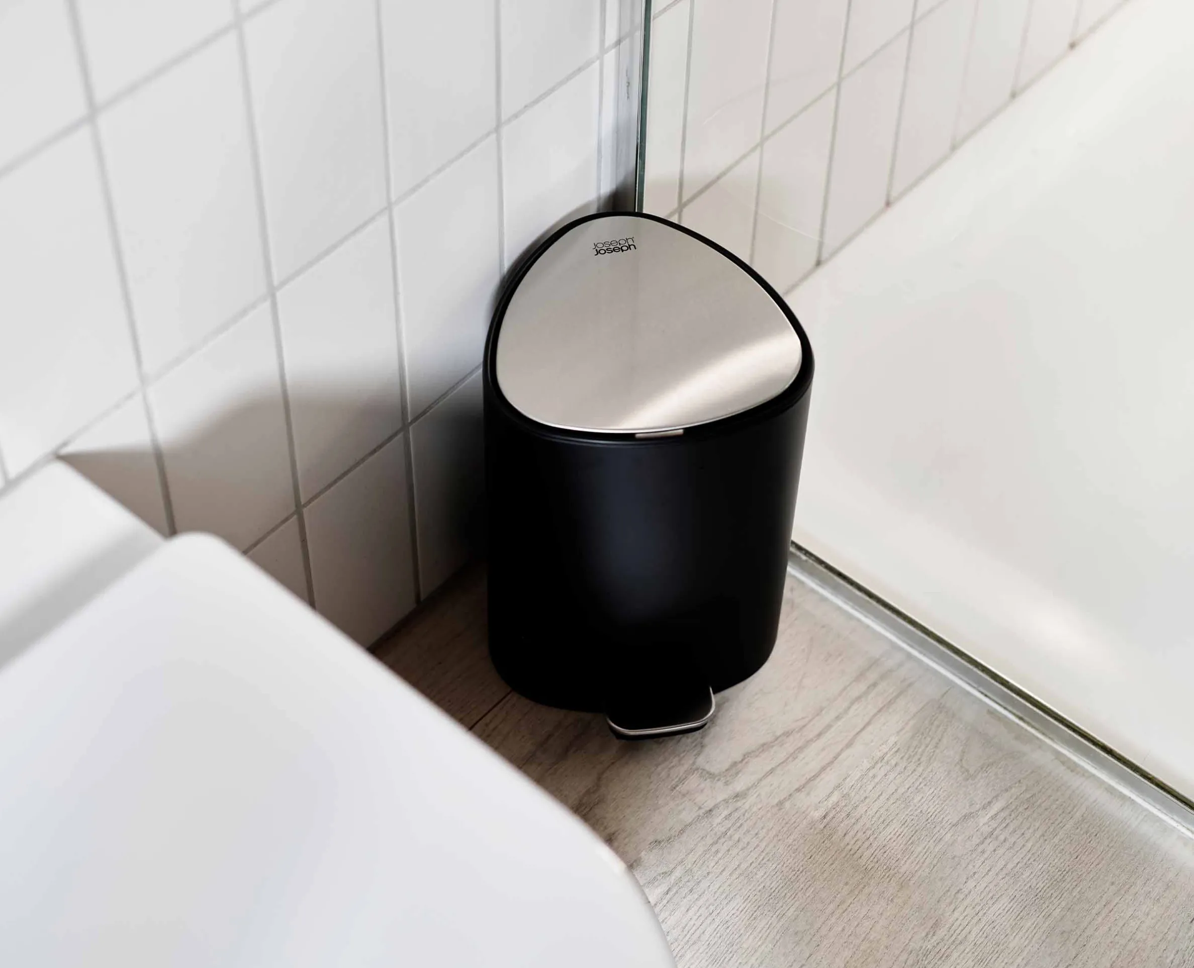 EasyStore™ 5L Matt Black Bathroom Pedal Trash Can