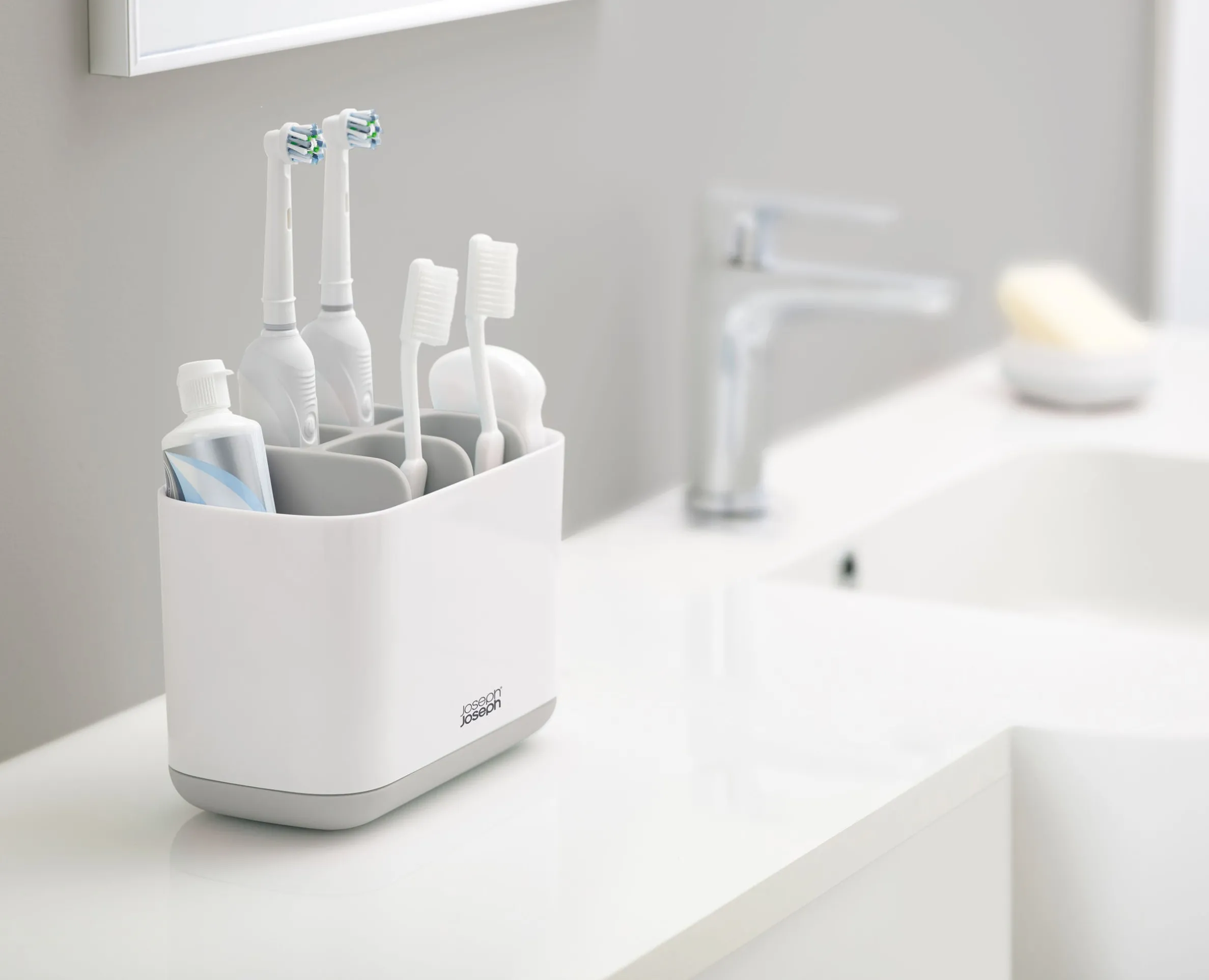 EasyStore™ Large Light Gray Toothbrush Holder