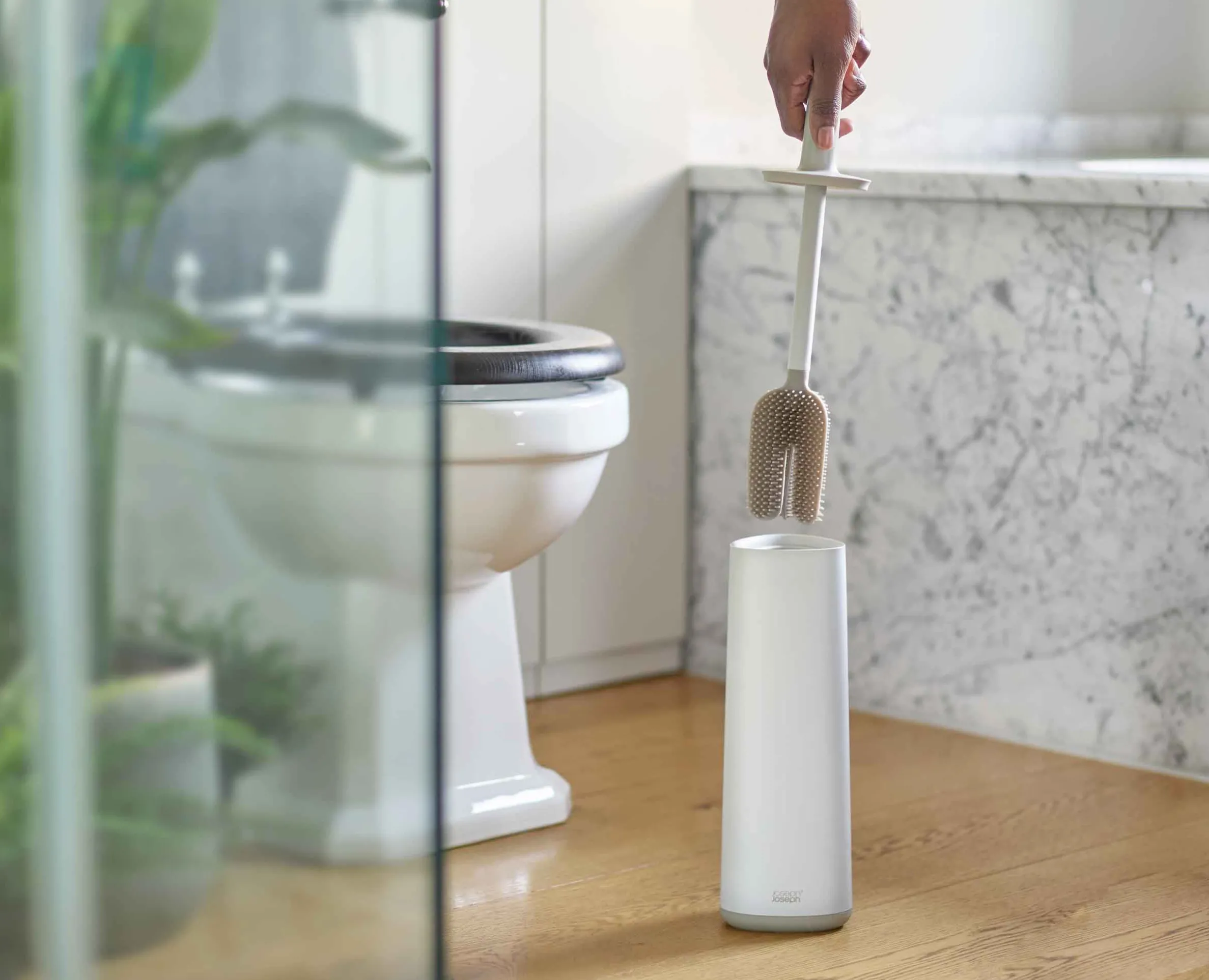 Flex™ 360 Matt Ecru Toilet Brush