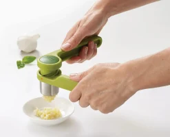 Helix Green Garlic Press