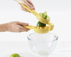 JuiceMax™ Dual-action Yellow Citrus Press