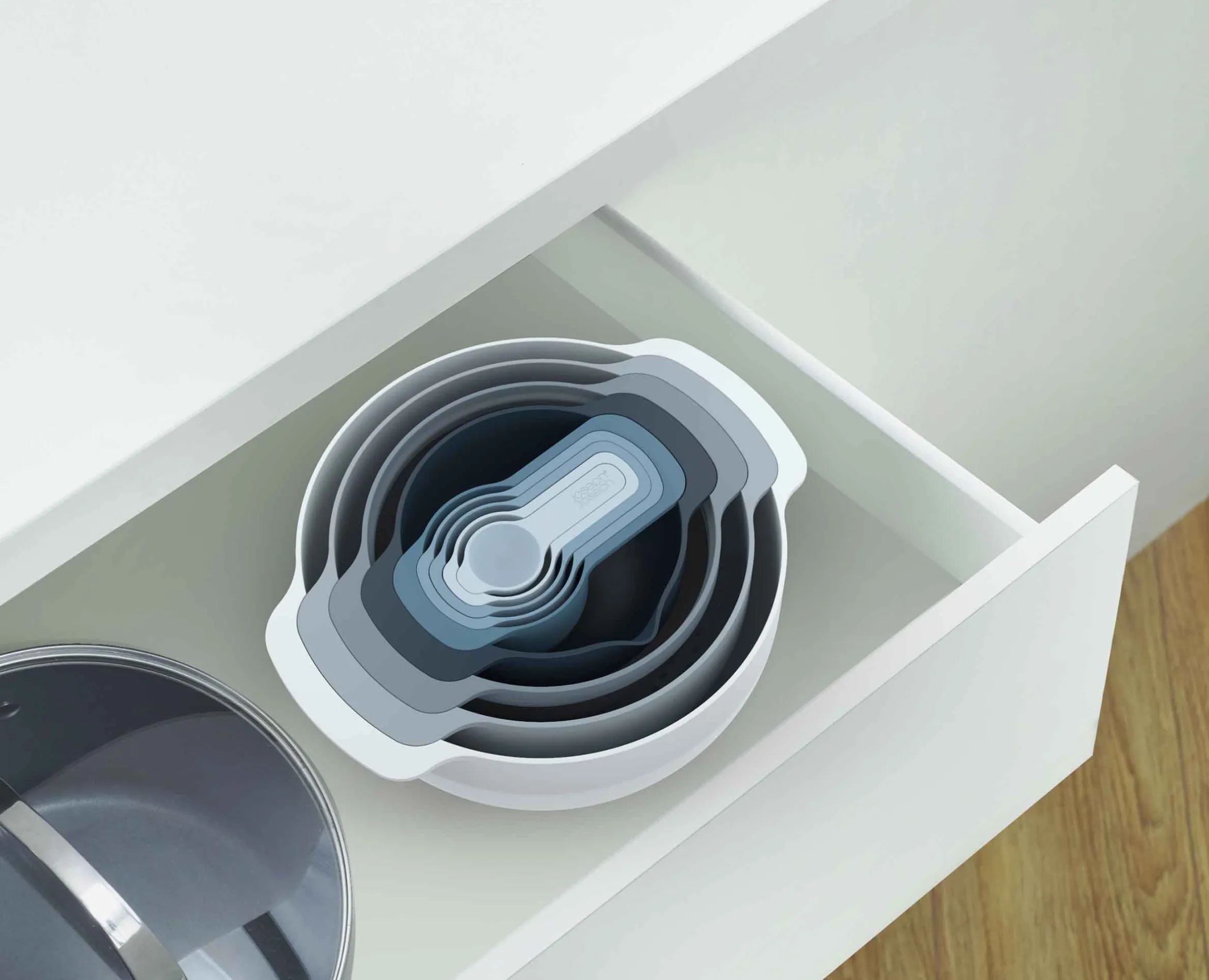Nest™ 9 Plus Blue Bowl Set - Editions
