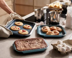 Nest™ Bake Non-Stick 3-piece Blue Baking Pan Set