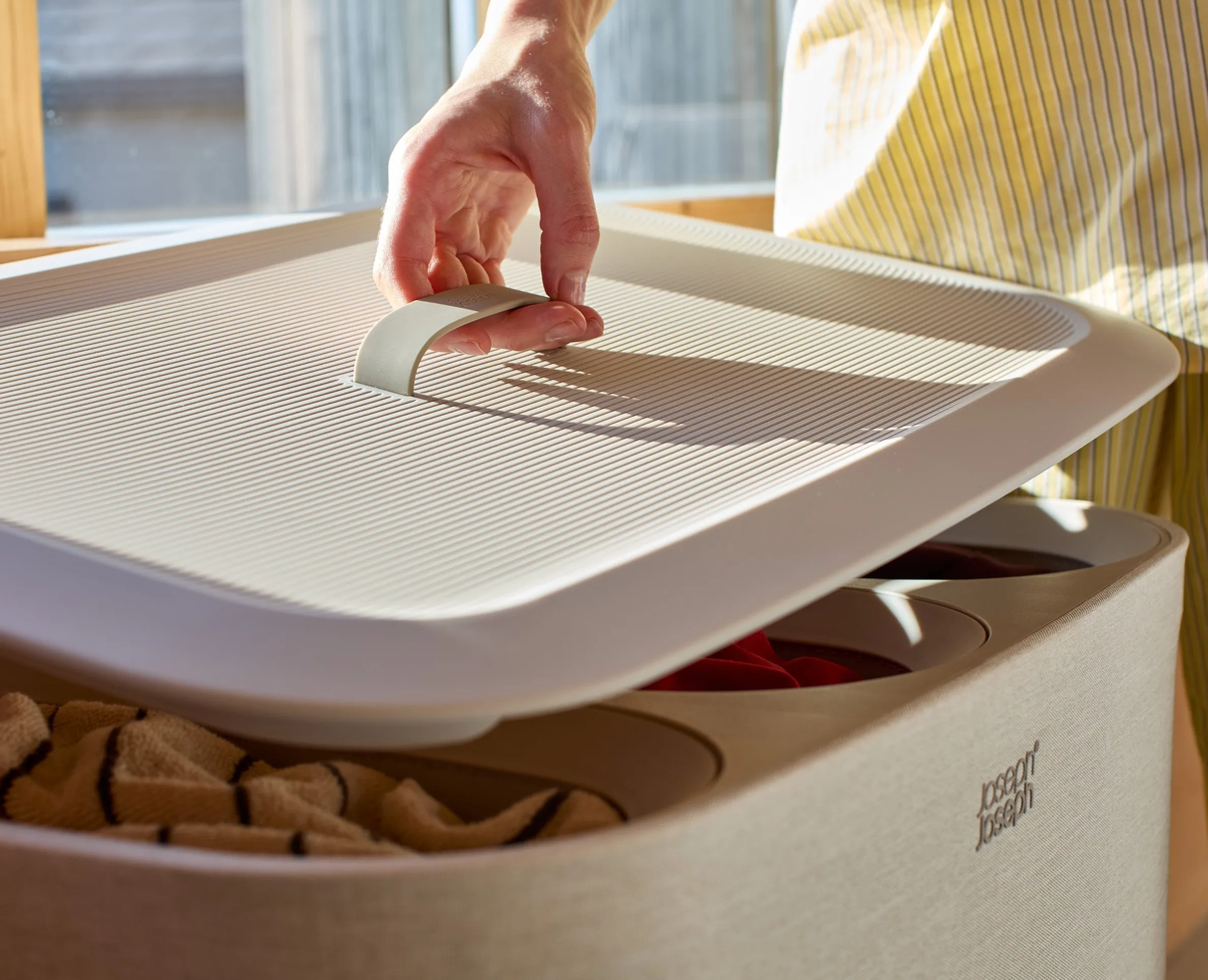2-piece Laundry Basket & Clothes Drying Rack Set