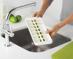 QuickSnap™ Plus Green Ice Cube Tray