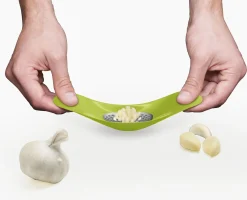 Rocker™ Green Garlic Crusher
