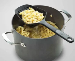 Scoop™ Plus Black Colander