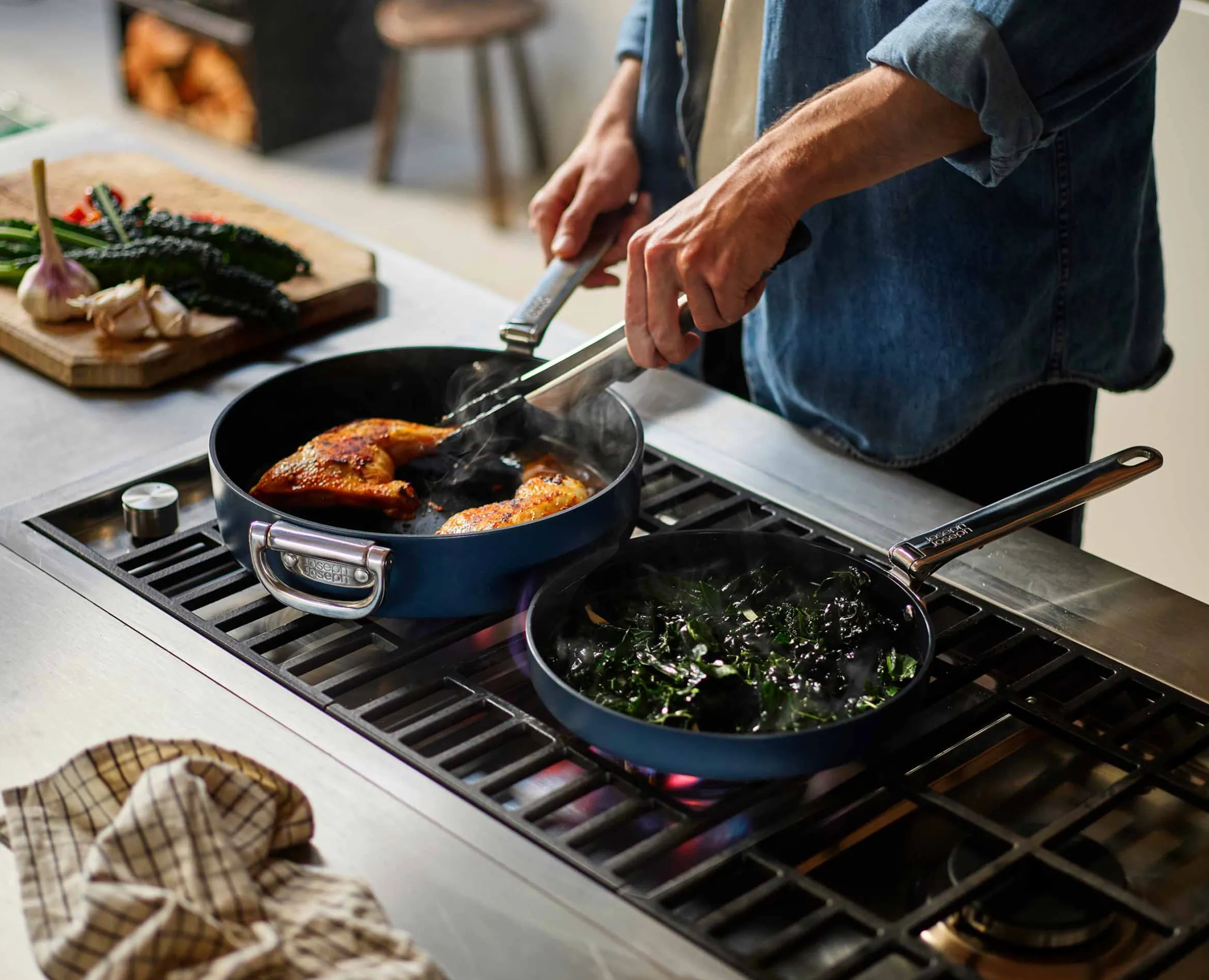 Space Folding Handle Ceramic Non-stick 4.4 Qt. Blue Sauté Pan