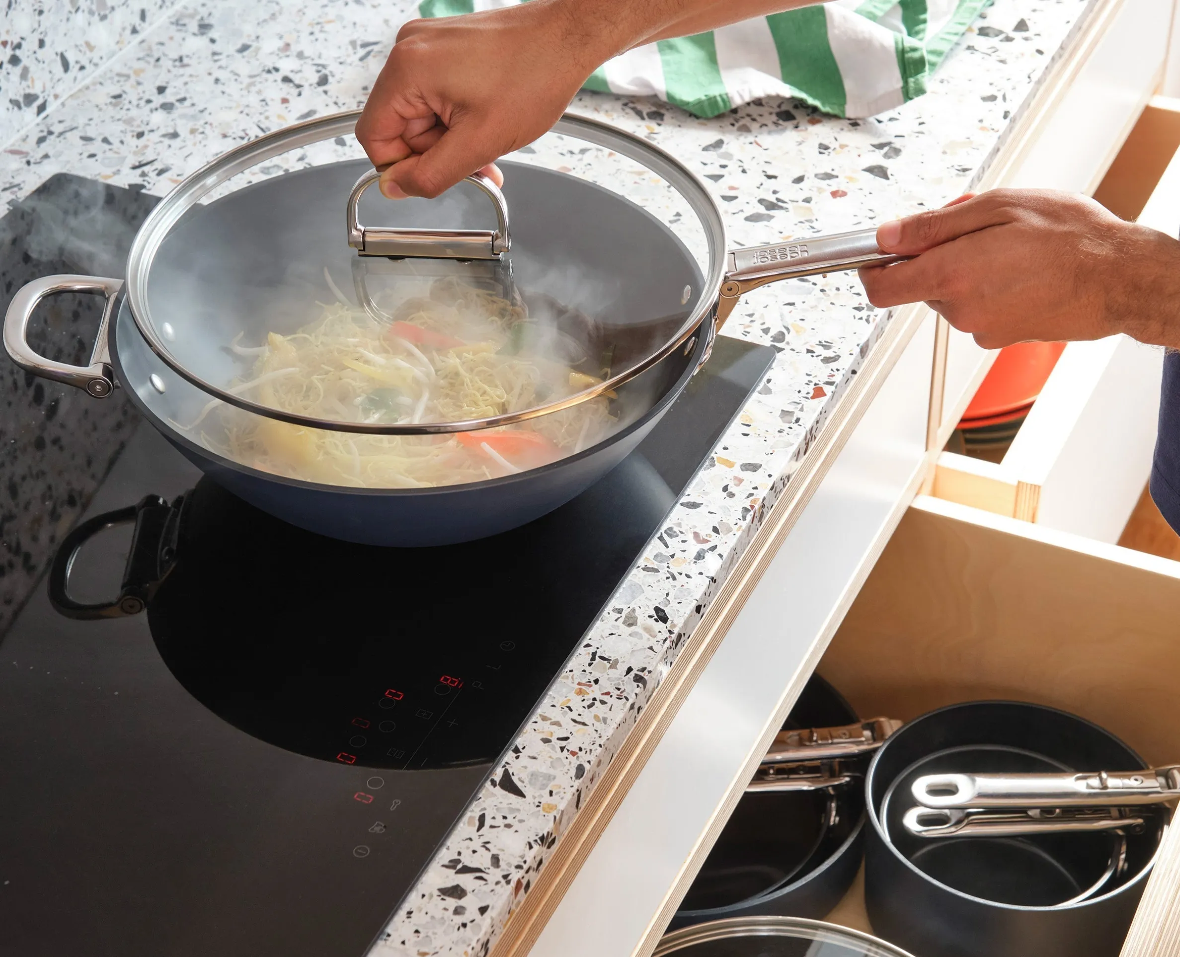 Space Wok & Utensil Set