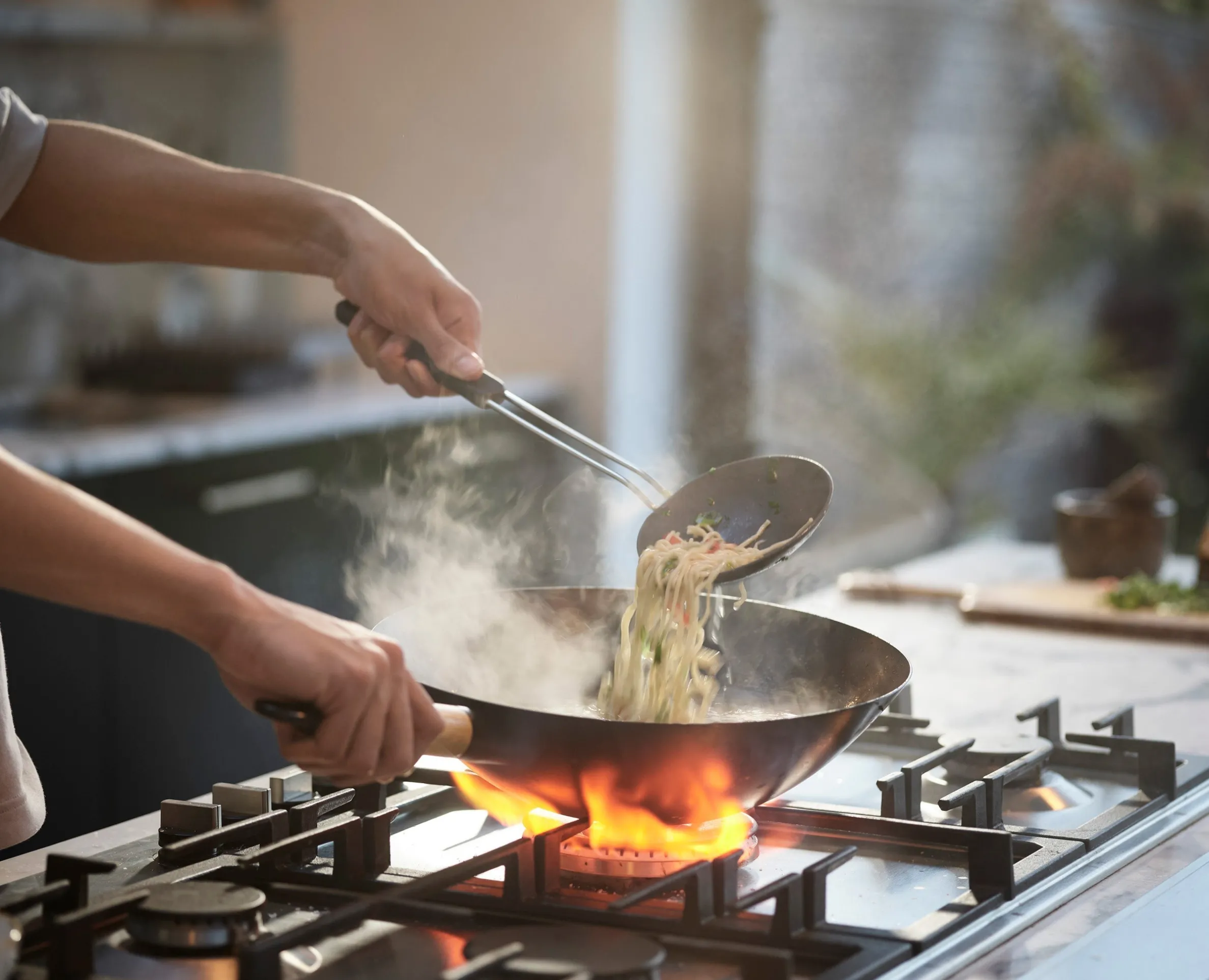 Space Wok & Utensil Set