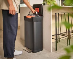 Titan 30L Black Trash Compactor